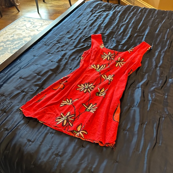Dresses & Skirts - Red 60s Daisy Dress